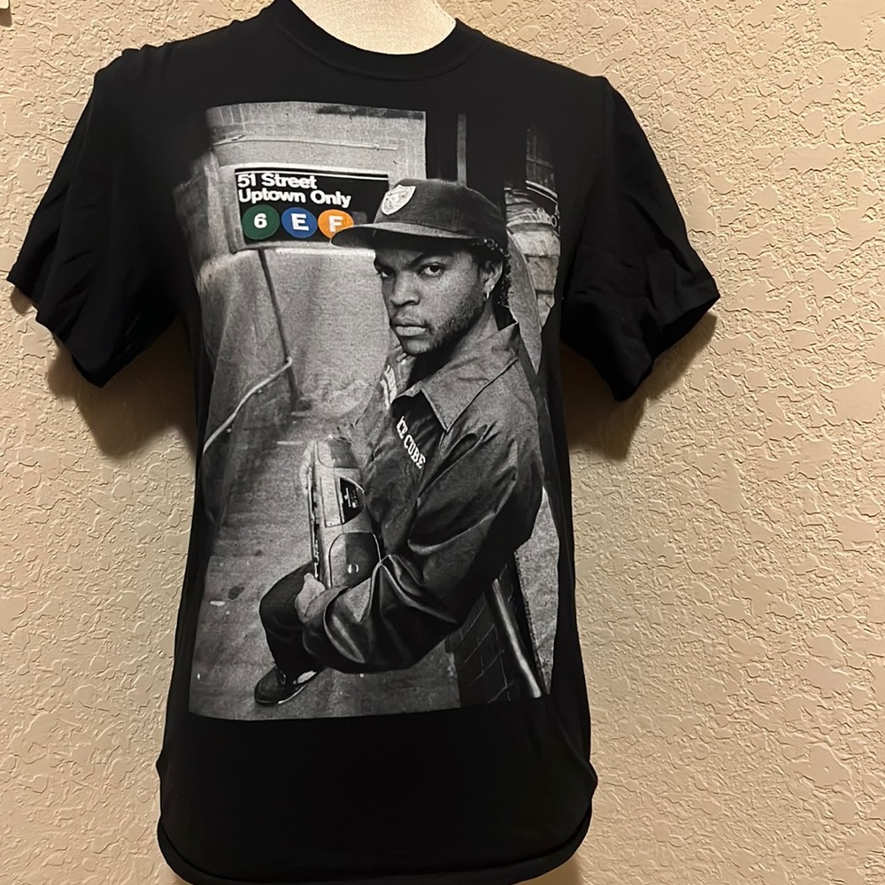 Ice - Cube shirt size S . Unisex. Perfect condition.